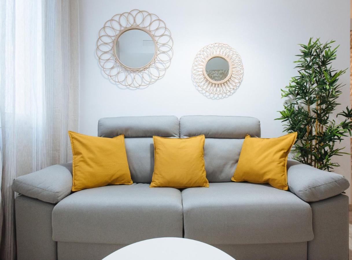Siete Revueltas Suite Apartment Севиля Екстериор снимка