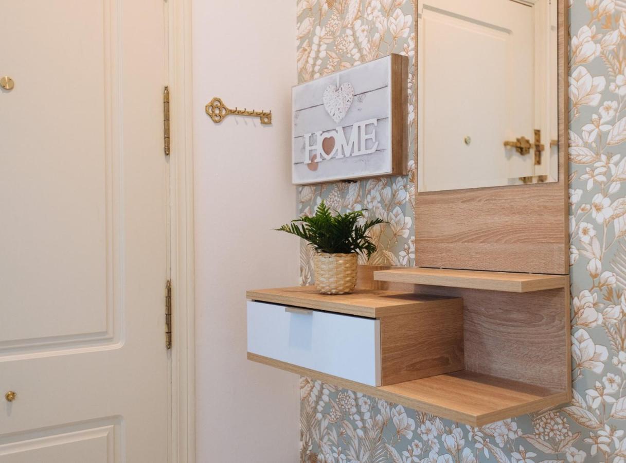 Siete Revueltas Suite Apartment Севиля Екстериор снимка
